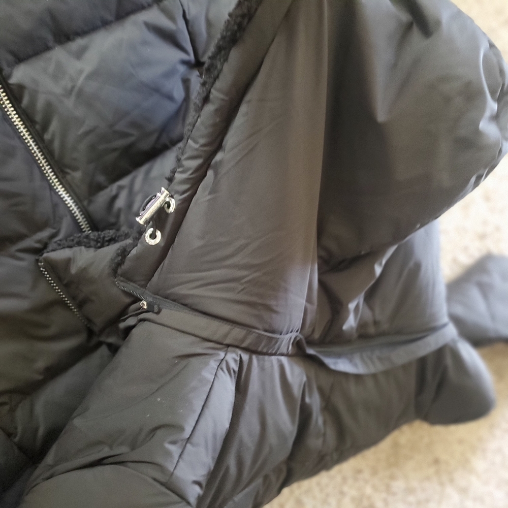 Down Jacket - Picture 14 of 16